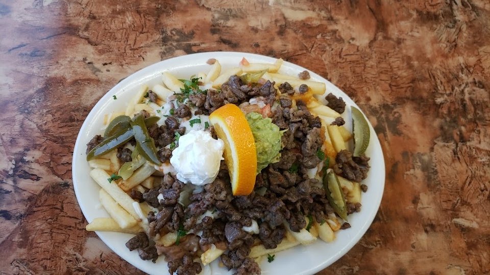 Asada Fries with Guacamole